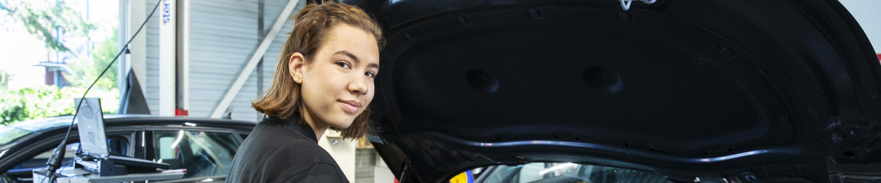 1e Autotechnicus Bedrijfswagens 