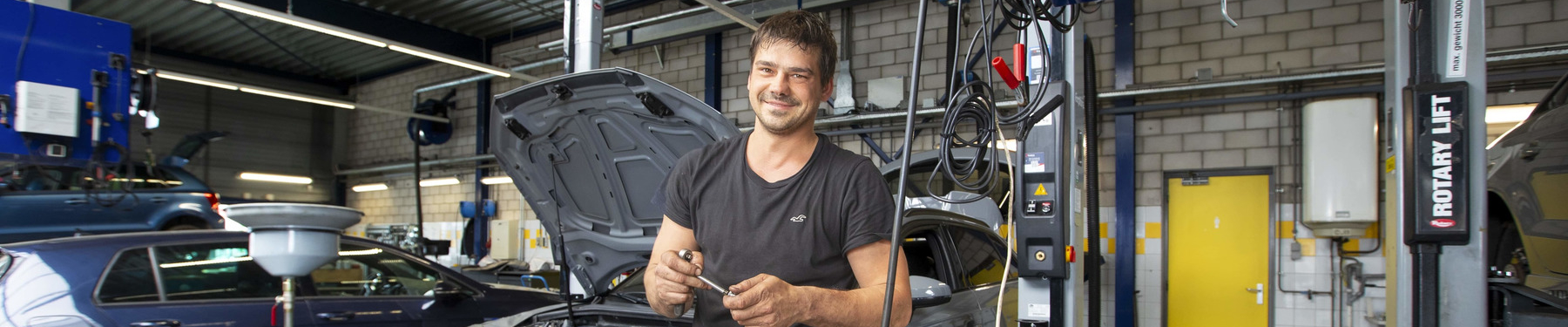Autospuiter / Voorbewerker 